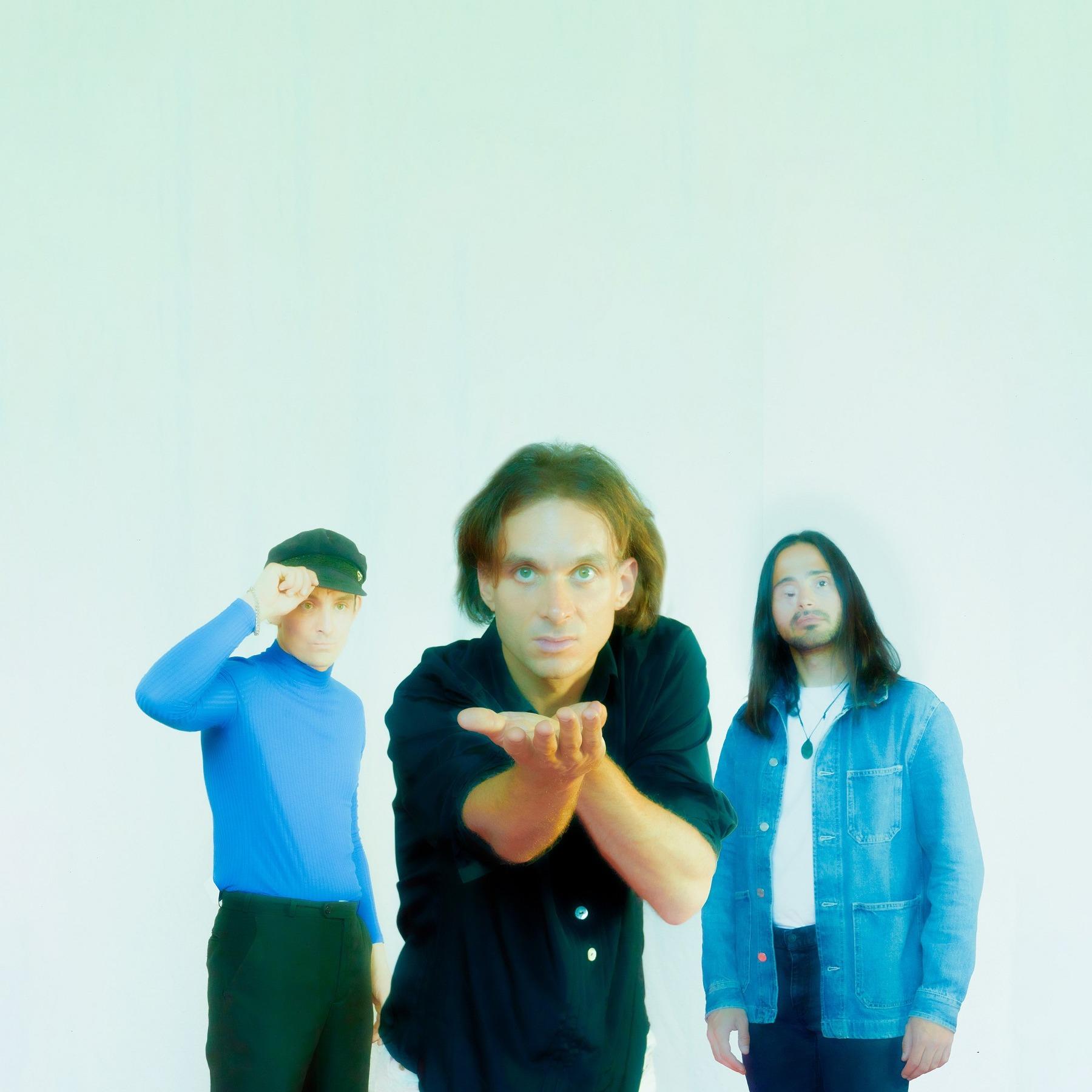 Dirty Sound Magnet (CHE), Jolly Little Bunch