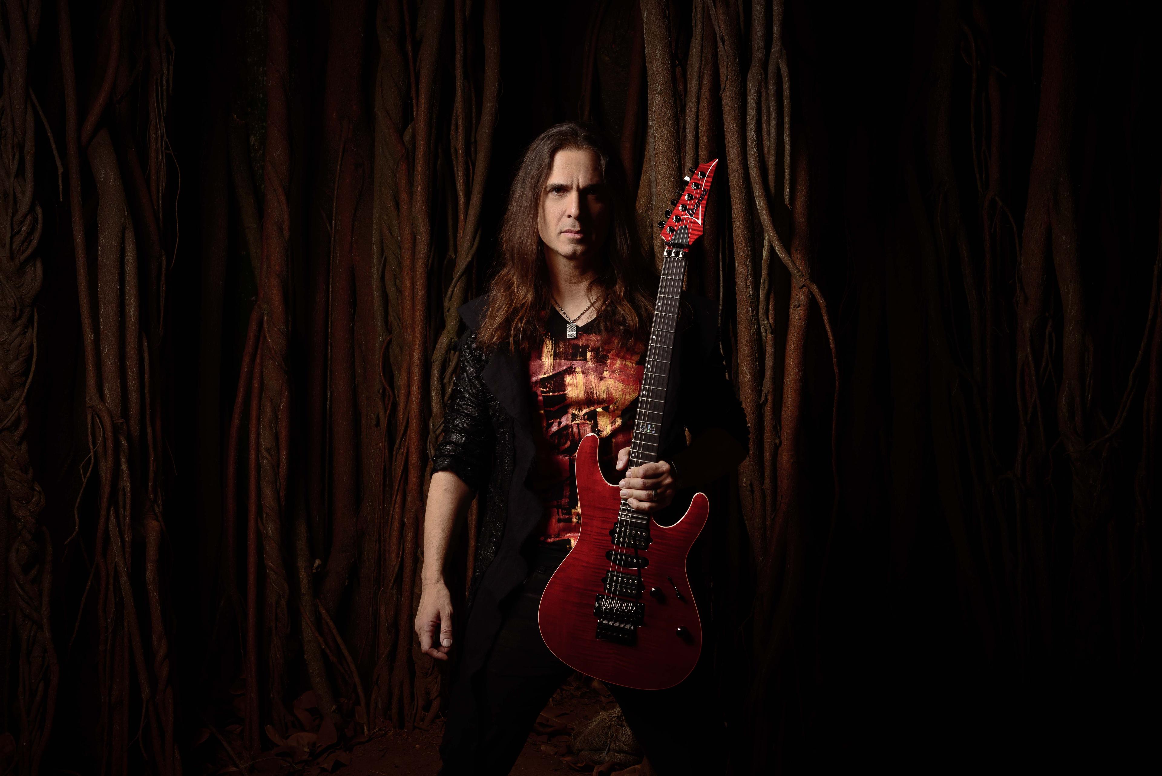 Slika za Kiko Loureiro (ex Megadeth) (BRA)